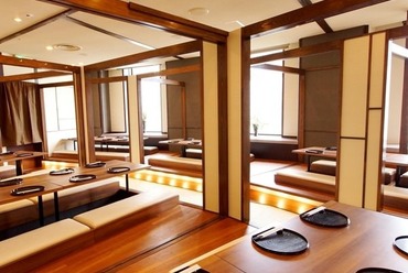 広々した座敷も完備。大人数のご宴会に!