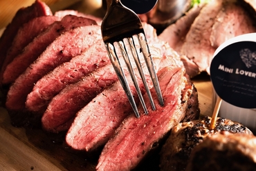 夏の暑さも吹き飛ばす!お肉でスタミナ補給!