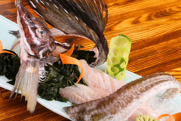 北海道の高級魚を贅沢に味わう『八角の姿造り』