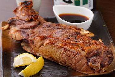 ボリュームたっぷり! 脂がのった『マグロカマ焼き』