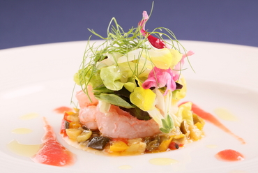 『近海の甘エビとラタトゥイユの前菜 2016』※料理は一例。仕入れに応じて変わります。