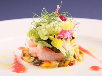 『近海の甘エビとラタトゥイユの前菜 2016』※料理は一例。仕入れに応じて変わります。