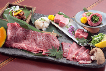 【京の焼肉処 弘】の魅力が詰まったひと皿『今宵限りの盛り合わせ』