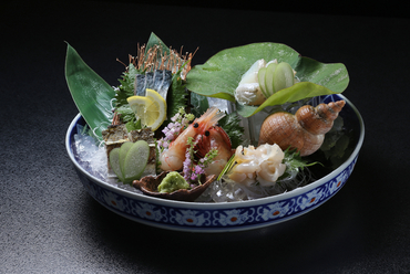 香る本ワサビと鮮魚を合わせて頂く『御造り盛り合わせ』