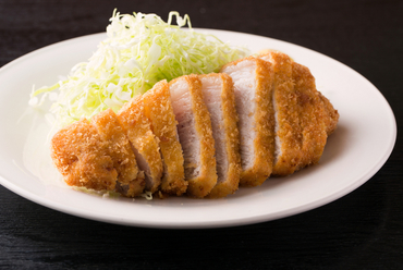 品があり、豚肉の素直な味わいが楽しめる『とんかつ ロース』