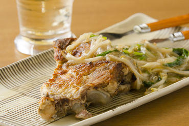 付け合わせ野菜もたっぷり! 『スペアリブ柔らか焼き』