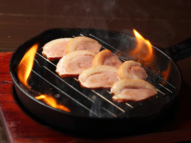 今年の新年会は【YAGAIYA】で地元の新鮮食材を豪快に満喫