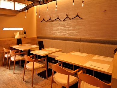 最大25名まで入れる店内で新年会