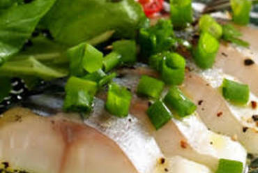 獲れたての鮮魚を堪能できるコースは2,980円より!