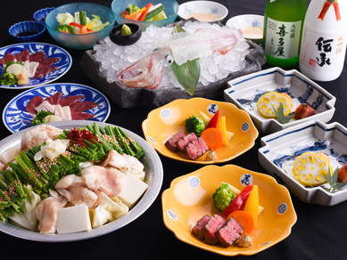九州の名食材と郷土の味が集う。全9品で織りなす『九州うまかもんづくし<豊穣(ほうじょう)コース>』
