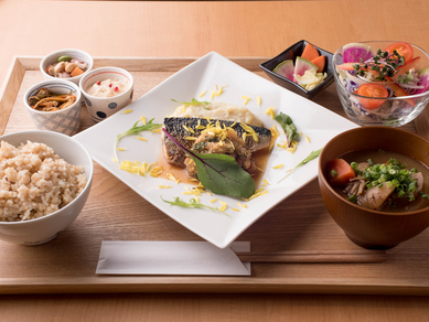 「まごわやさしい」食材を「和」の無添加調味料で仕上げたカラダが喜ぶ一汁六菜『Re:Cell(リセル) 御膳』