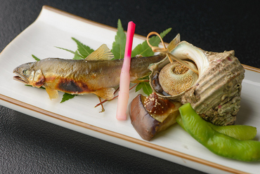 川魚の炭火焼き