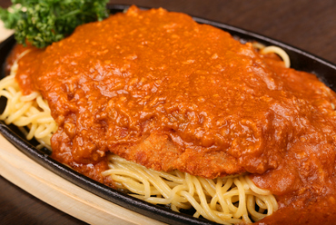 札幌で食べられる釧路のソウルフード『スパカツ』 ※数量限定(鉄皿or皿)