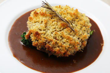 しっとりと柔らかい『仔羊のメンチカツレツ ディアボロ風(マスタード風味)』