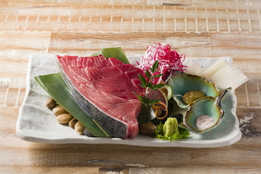 昊名物!本鮪の断面刺し