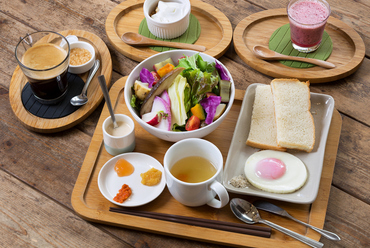 朝8:00ー10:30まで。『茶蔵坊モーニングセット』
