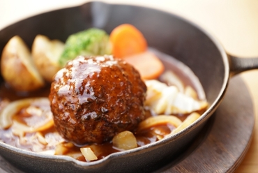 自家製手ごねハンバーグ