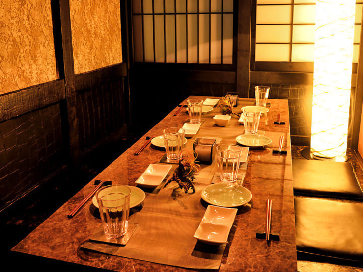 完全個室と創作和食 こころざし 名古屋栄店 栄 居酒屋 の料理 店内写真 ヒトサラ