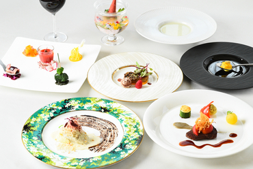自慢料理で彩るディナーの一番人気『ガストロノミーコース』