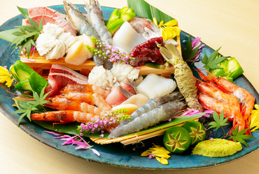 旬の魚介類を使用する『お造り』