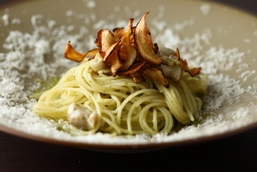 季節食材をたっぷり満喫するフレンチ&イタリアンデートが叶う