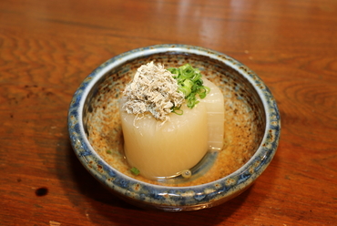 三度喜ばせてくれる、定番おでん『大根』