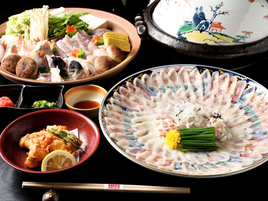 お店自慢の「とらふぐ」を、余すことなく堪能『飛騨とらふぐコース』