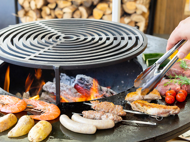 グリルを囲んでプチパーティー。賑やかに楽しむディナー限定『BBQ-LAVE』(約2~3人分)