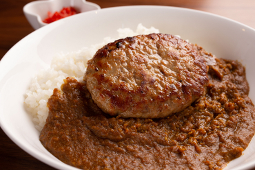 分厚いとんかつが柔らかくて美味しい『カツカレー』