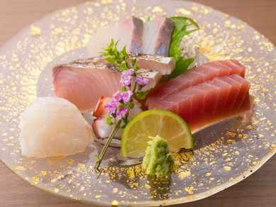 新鮮で上等な部位を厳選『刺身の盛り合わせ』