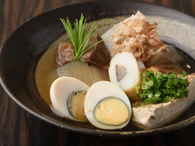 だしのやさしい旨さが定評の『おでん盛り合わせ』