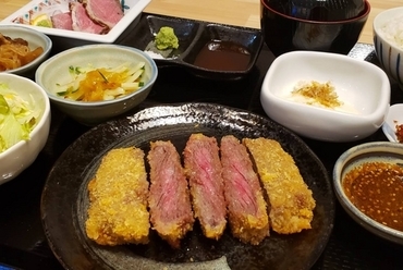 極上和牛レアカツ御膳