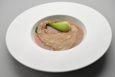 ビジネス会食や接待にふさわしい、贅を尽くした料理の数々
