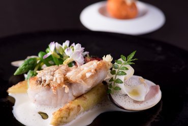 春夏秋冬の食材が織りなすハーモニーを感じる『旬の魚料理』