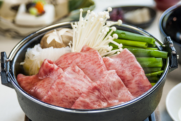 上質なすき焼き体験を届ける『牛すき鍋』