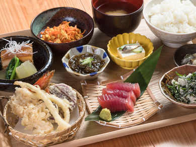 沖縄県で家族の食事に使えるお店 ヒトサラ