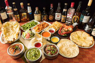 宴会や女子会で利用するなら、ボトルワインが飲み放題になるコースがオススメ『食べ飲み放題』