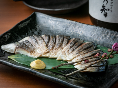 食べ応え抜群! 香ばしい香りと旨味を楽しむ『炙りしめ鯖』