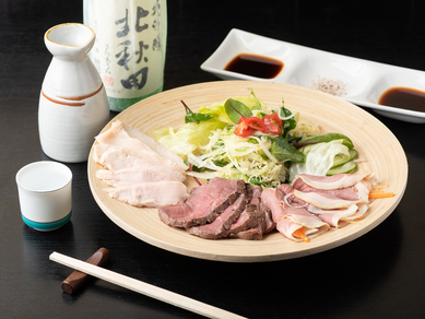 肉と八丁味噌が合わさった、濃厚な味わいがクセになる『ばんが鍋(二人前~)』