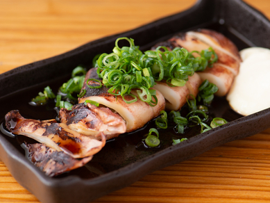 香ばしくやわらかな食感の『イカ姿焼き』