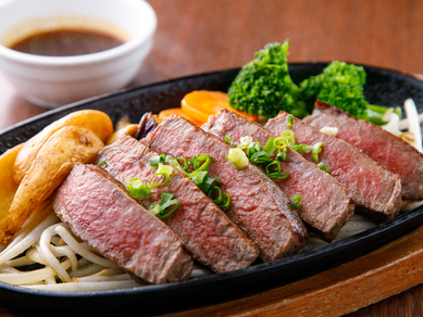 九州産を中心に厳選素材を使用『黒毛和牛ヒレステーキ』