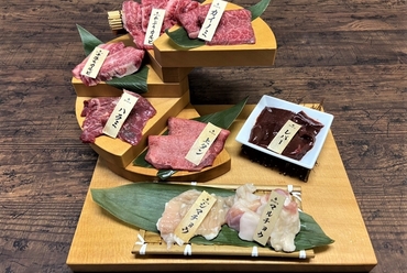 SNS映え抜群! 上質なお肉を堪能できる『自慢の盛り合せ』