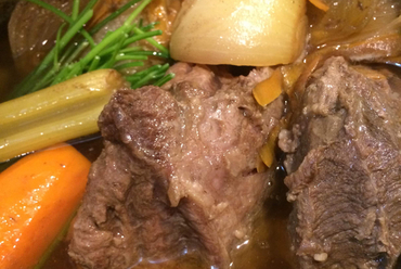 和牛ホホ肉の煮込み
