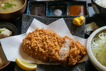 上ロースカツ定食
