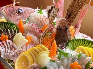 大将釣り魚の船盛り込み刺身