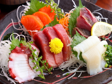 刺身盛り合わせ