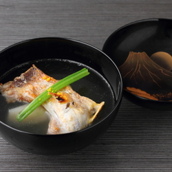日本料理 晴山
