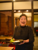 山本 玉子 氏