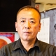 王 健