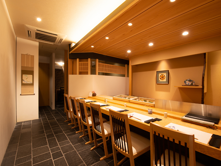 福岡 接待でもつかえる 予約必須の高級鮨店